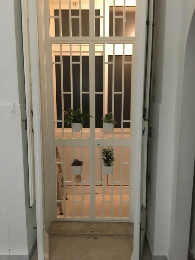 Maison Flores Бари Экстерьер фото