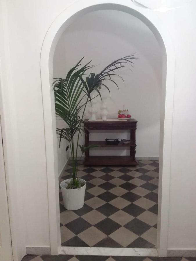 Maison Flores Бари Экстерьер фото