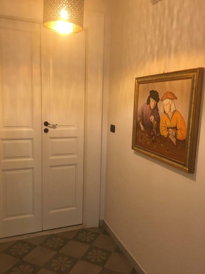 Maison Flores Бари Экстерьер фото